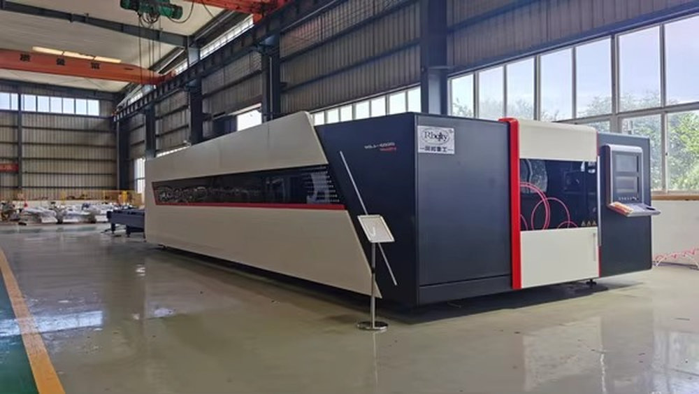 Macchina da Taglio Laser a Fib - Industrial Fiber Laser Cutting Machine recensione e prezzo
